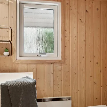 Stunning In With Kitchen בית נופש Dronningmølle