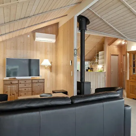 Stunning In With Kitchen *