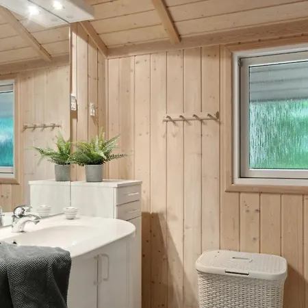 Stunning In With Kitchen Dronningmølle