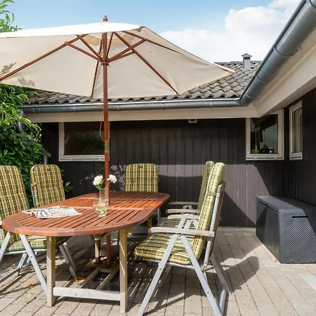 Stunning In With Kitchen * Dronningmølle