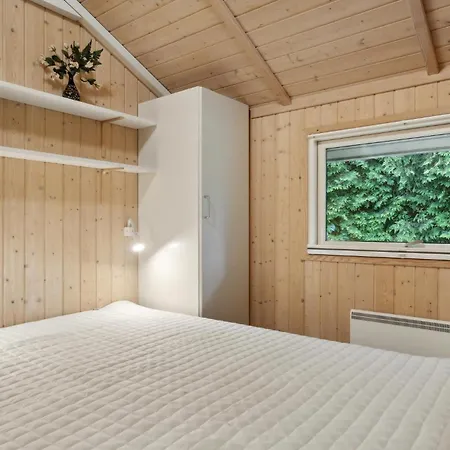 Stunning In With Kitchen בית נופש Dronningmølle
